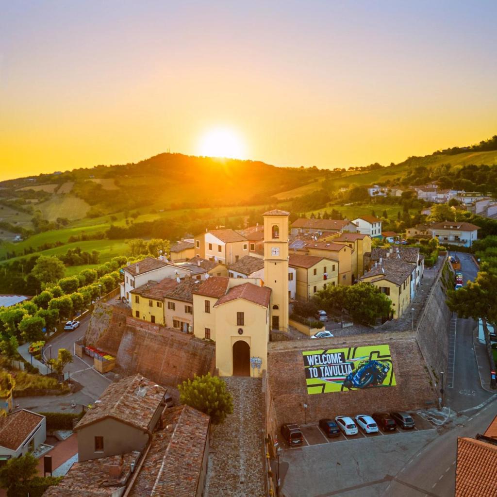 La Sosta Di Guido A Tavullia Bed & Breakfast ภายนอก รูปภาพ